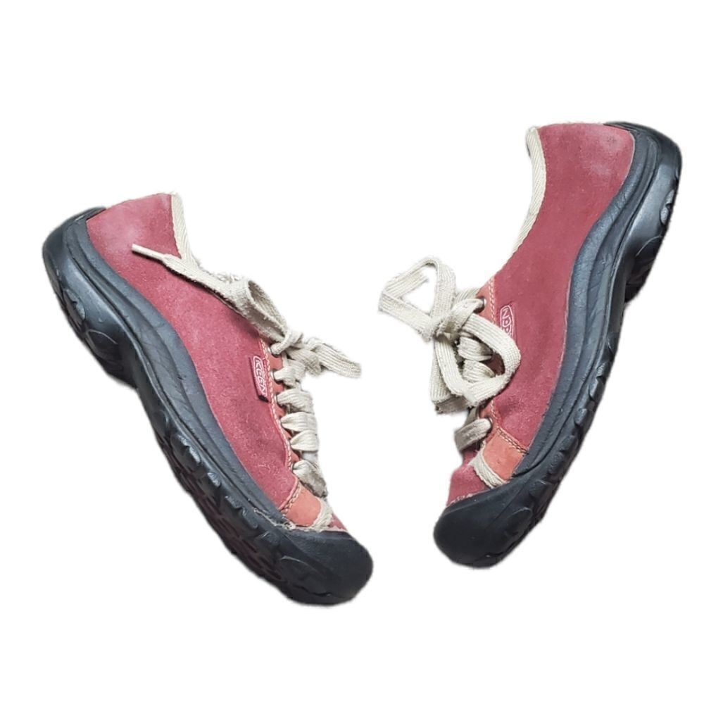 Keen Maroon Hiking Portola Shoes